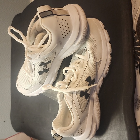 Under Armour Charged Assert - Picture 3 of 5